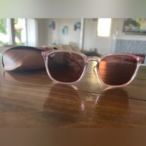 RayBan Women’s sunglasses